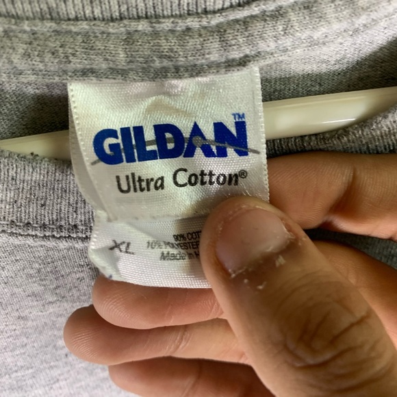 Y2K Indianapolis, indiana hooters graphic shirt - Picture 3 of 8